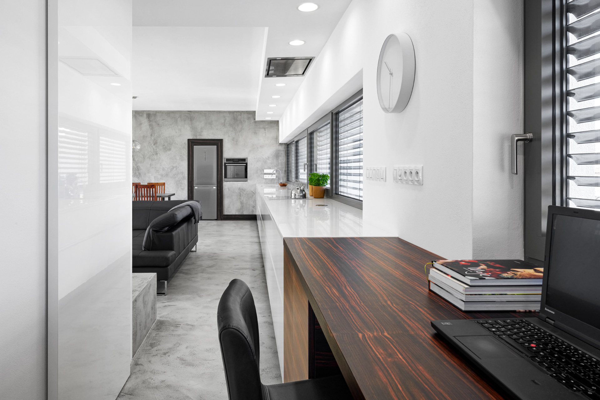 Hanák nábytok pracovňa